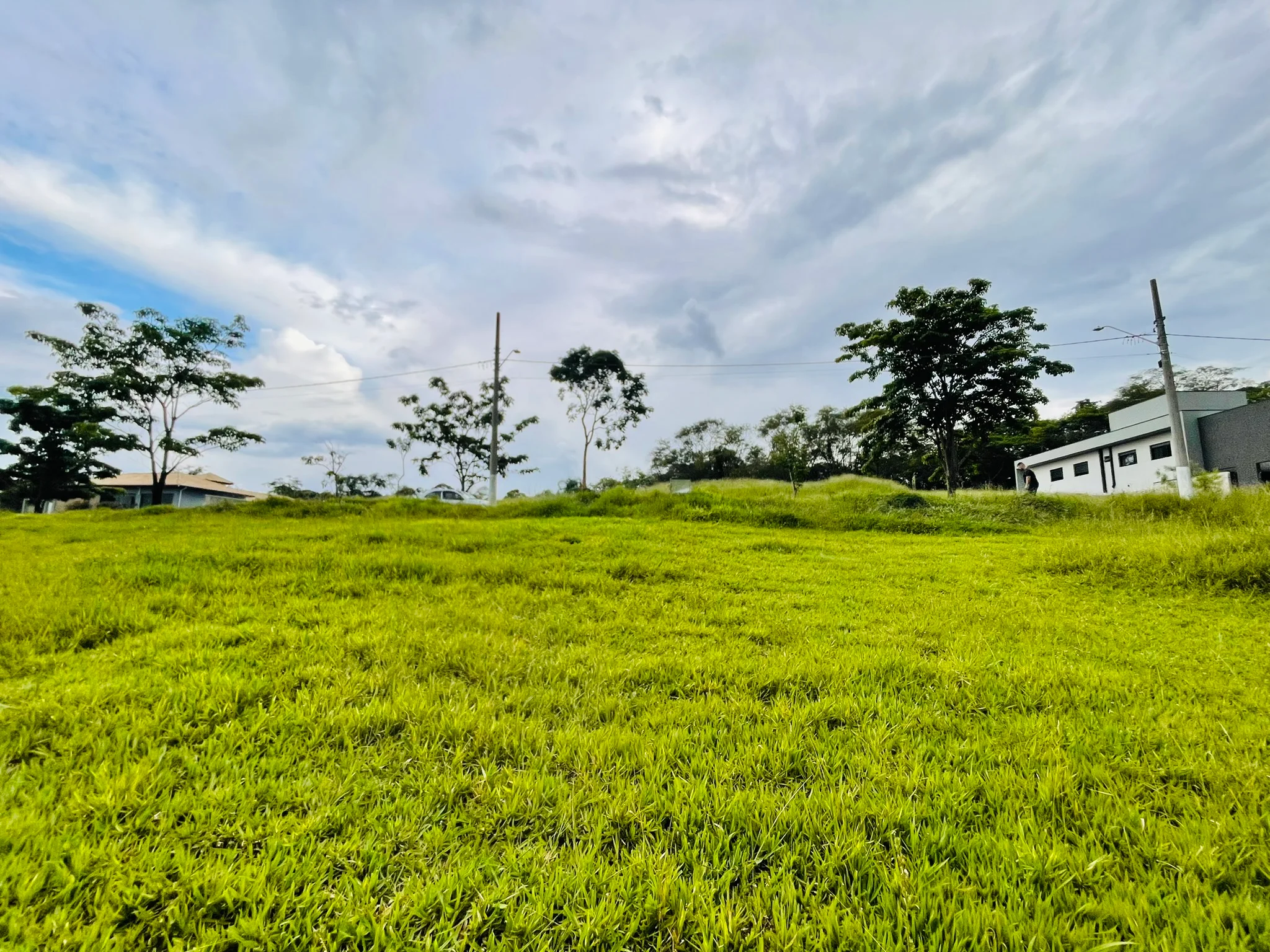 Terreno à venda com 1.011 m² no Condomínio Altos do Cataguá em Taubaté/SP