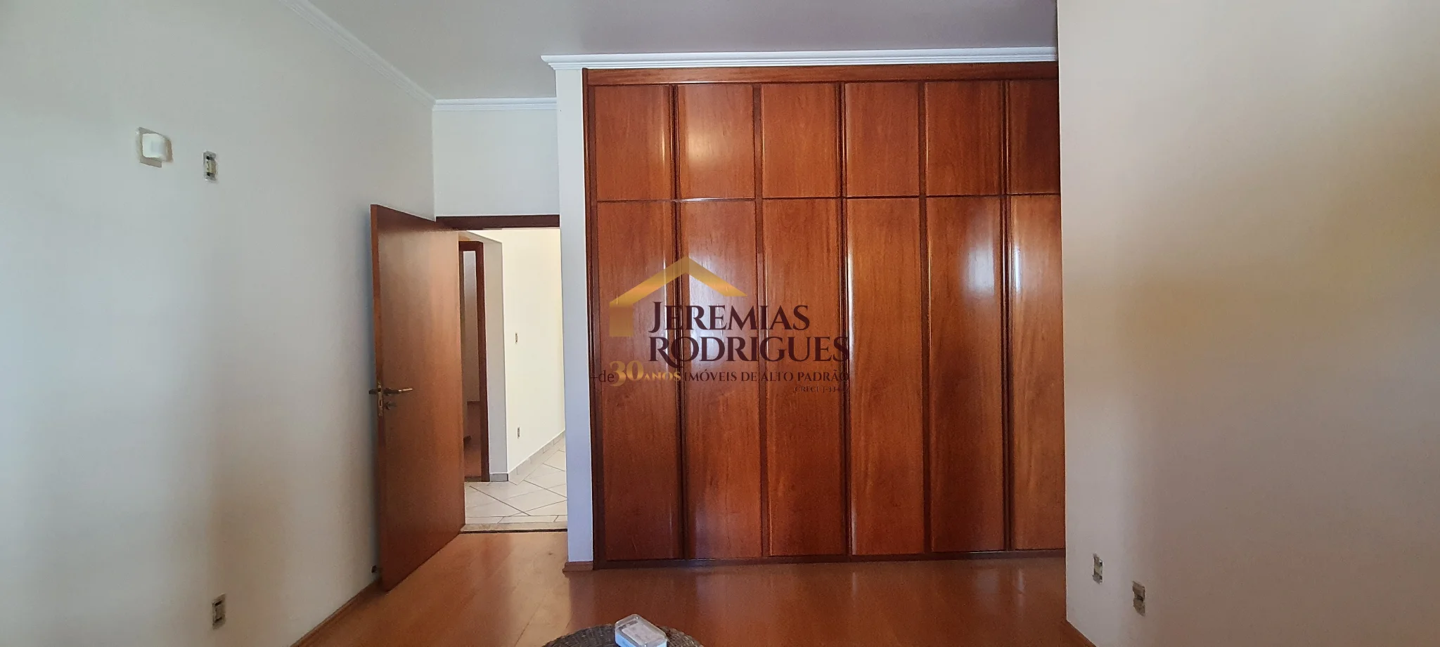Casa para locação residencial ou comercial e venda  no Bairro Jardim das Nações em Taubaté/SP. — foto 10