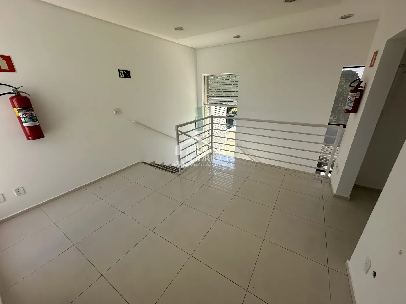 Prédio Comercial com 470 m² no Centro em Pindamonhangaba/SP