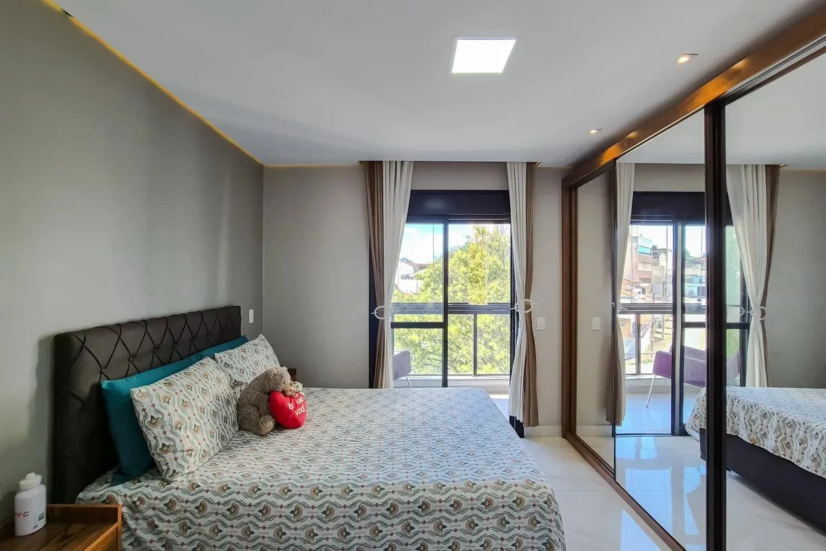 Oportunidade no Centro de SBC: Apartamento Moderno de 74m², 2 Suítes, Varanda Gourmet e 2 Vagas Livres – Abaixo do Valor de Avaliação!