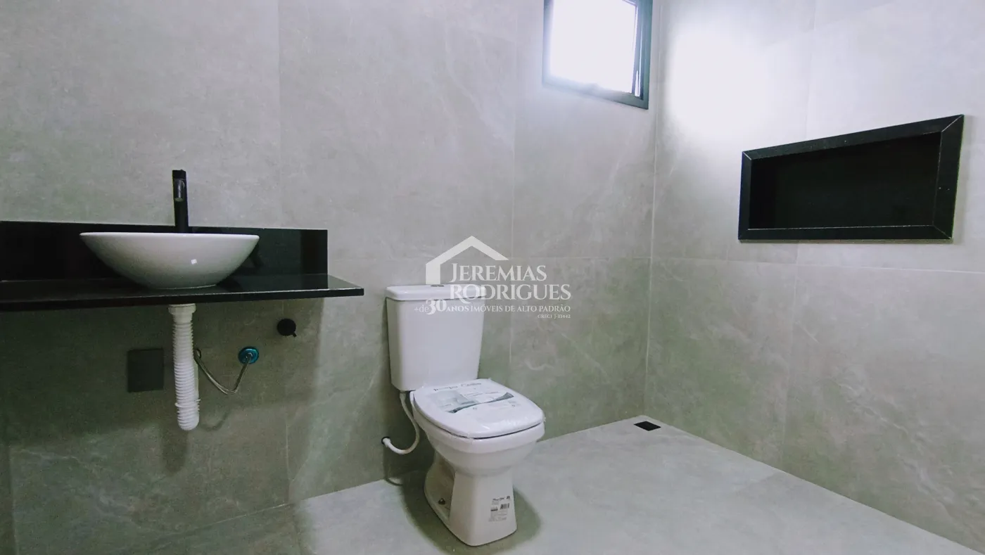 Casa à venda com 3 dormitórios no Condomínio Perolas do Vale em Tremembé/SP.