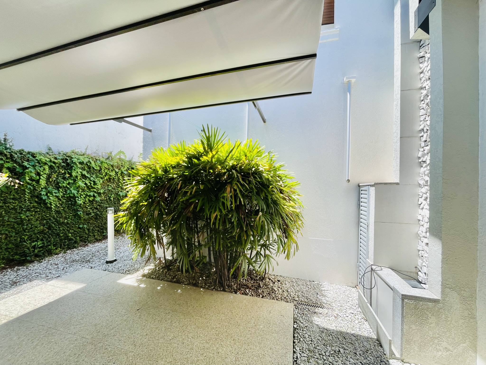 Casa à venda com 3 suítes no Condomínio Campos do Conde II em Tremembé/SP.