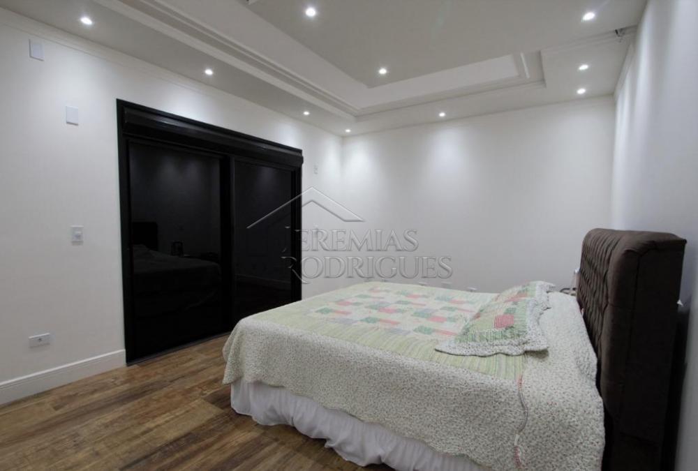 Casa à venda no Condomínio Reserva Bonsucesso em Pindamonhangaba/SP