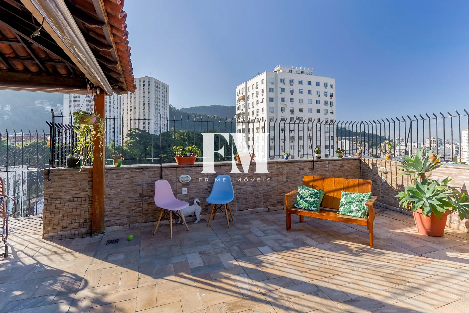 Laranjeiras | Cobertura Duplex | 3 Quartos (2 Suítes) | 208m² com Espaço Gourmet e 3 Vagas - foto 31
