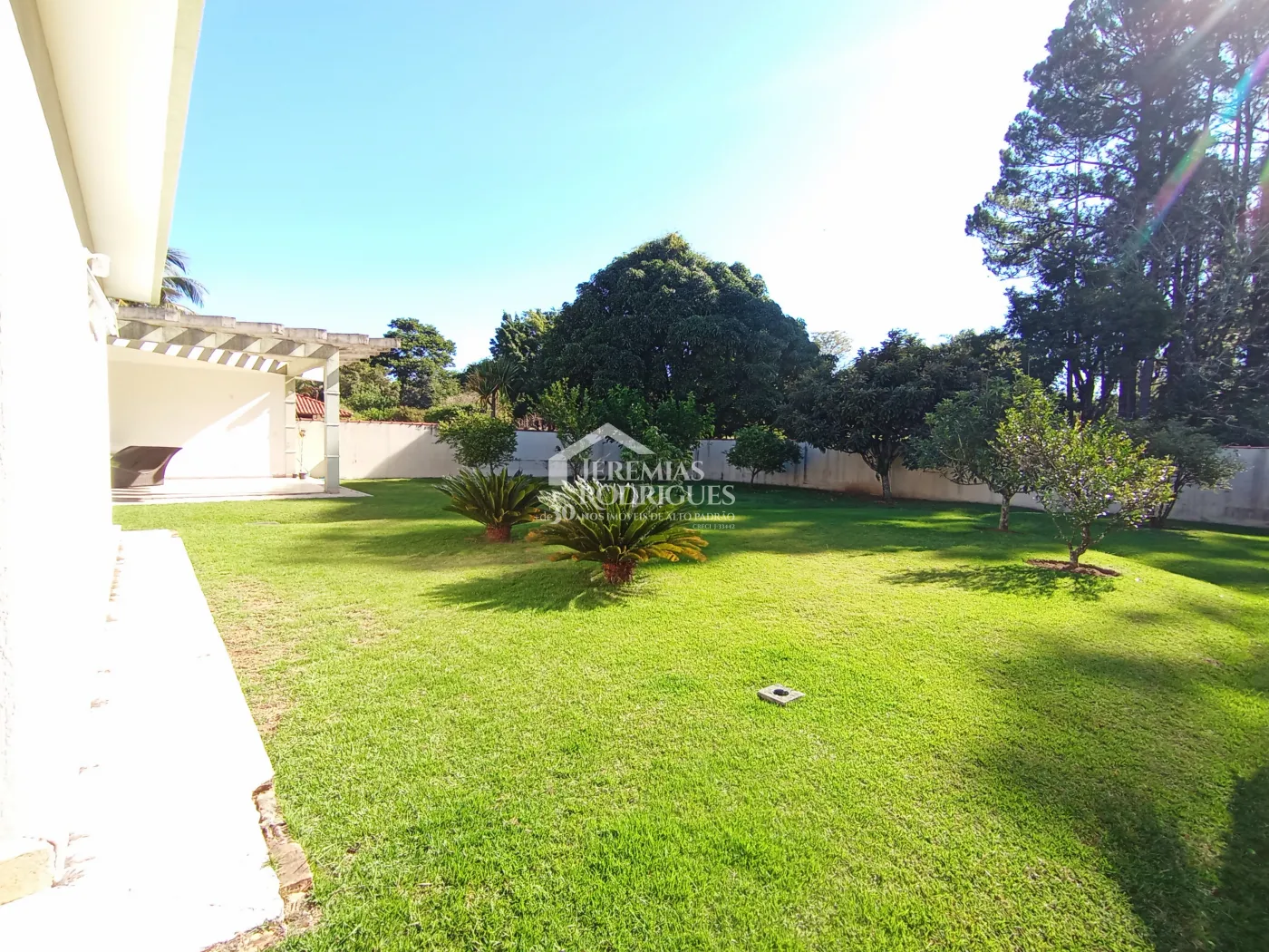 Casa à venda com 4 dormitórios no Condomínio Village Paineiras em Pindamonhangaba/SP