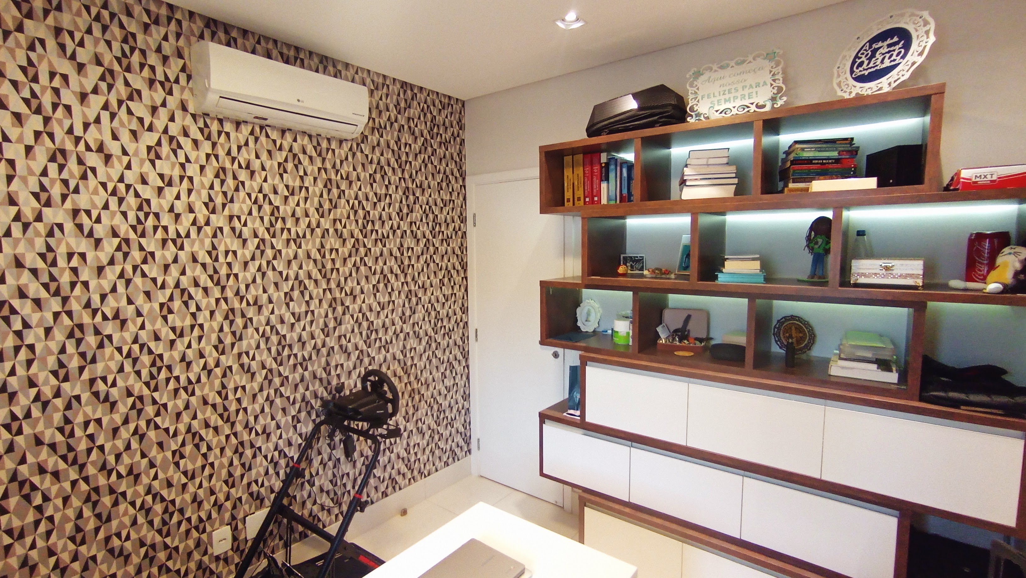 Apartamento à venda com 3 suítes no Condomínio Renaissance em Taubaté/SP.