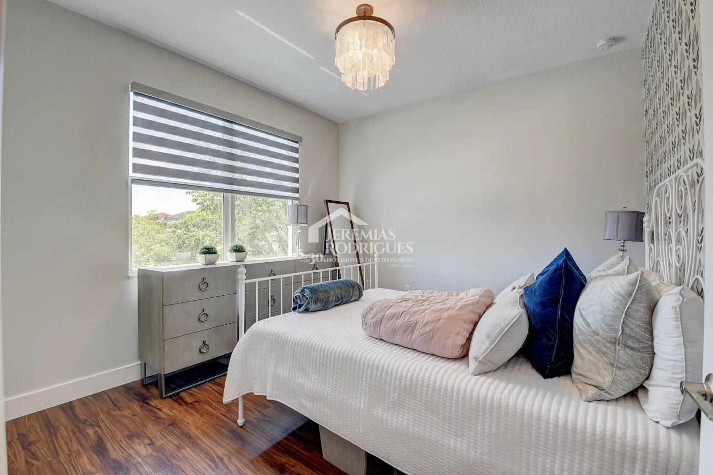 Casa com 4 dormitórios - Condomínio Dakota - Miami/ Flórida