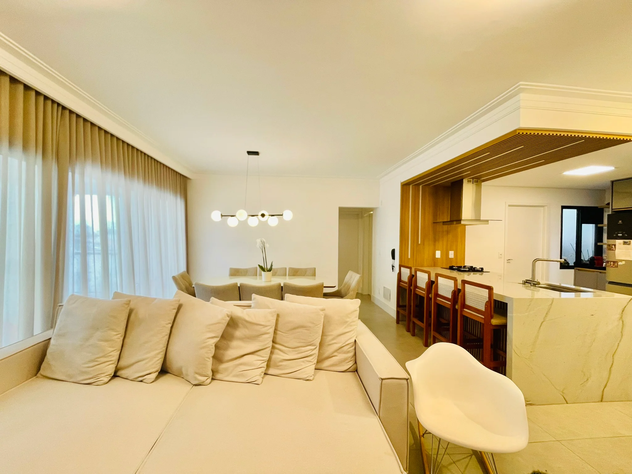 Apartamento à venda com exclusividade com 3 dormitórios no Condomínio Lucca em Taubaté/SP. 