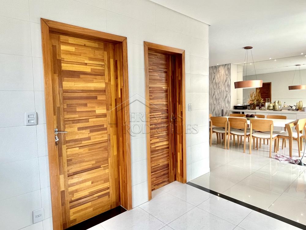 Casa com 4 quartos, 306 m² - Condomínio Ouro Ville - Taubaté/SP