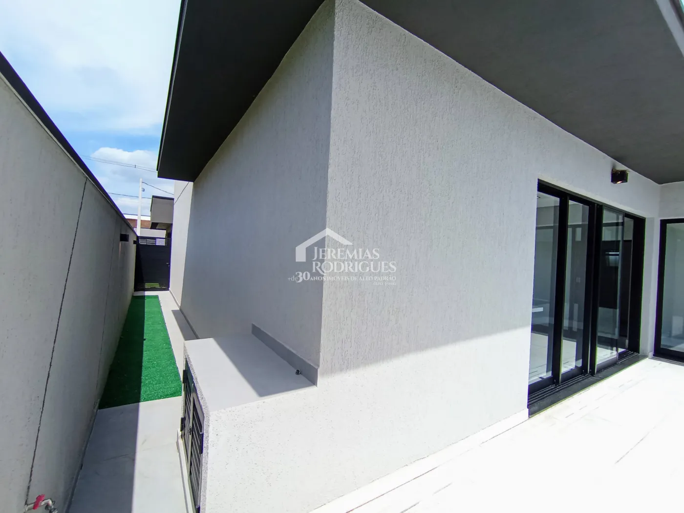 Casa para venda com 4 dormitórios no Condomínio Village Splendore em Pindamonhangaba/SP
