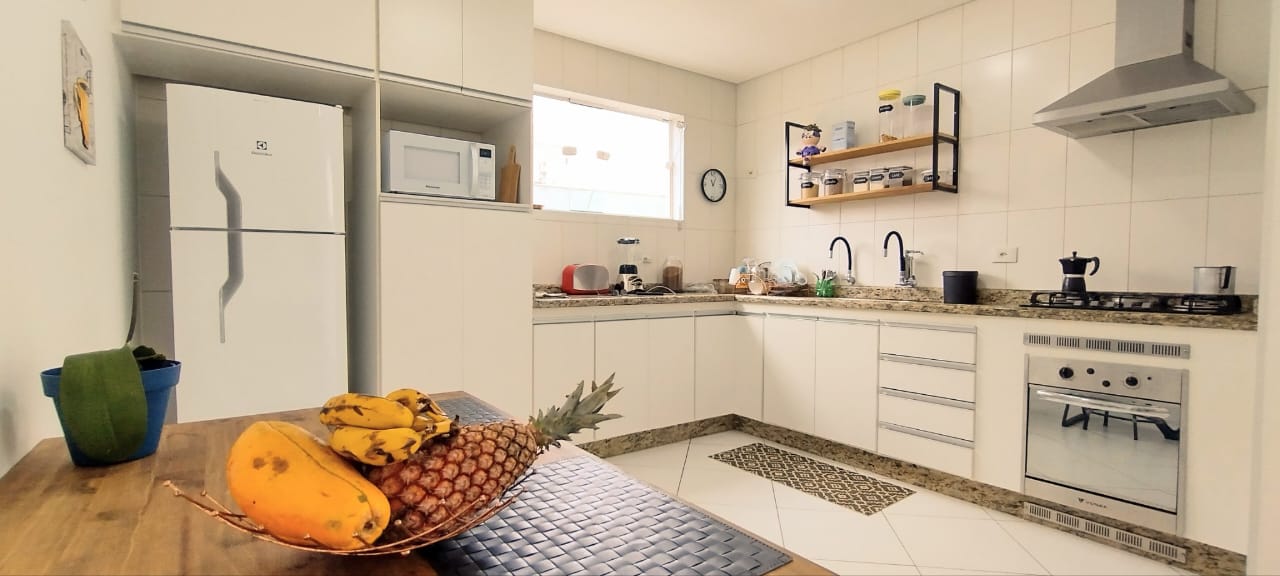 Casa à venda com 3 dormitórios no Condomínio Floradas da Serra em São José dos Campos/SP.