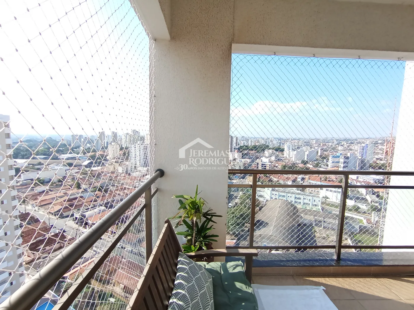 Apartamento à venda com 3 dormitórios no Edifício Jabuticabeiras em Taubaté/SP