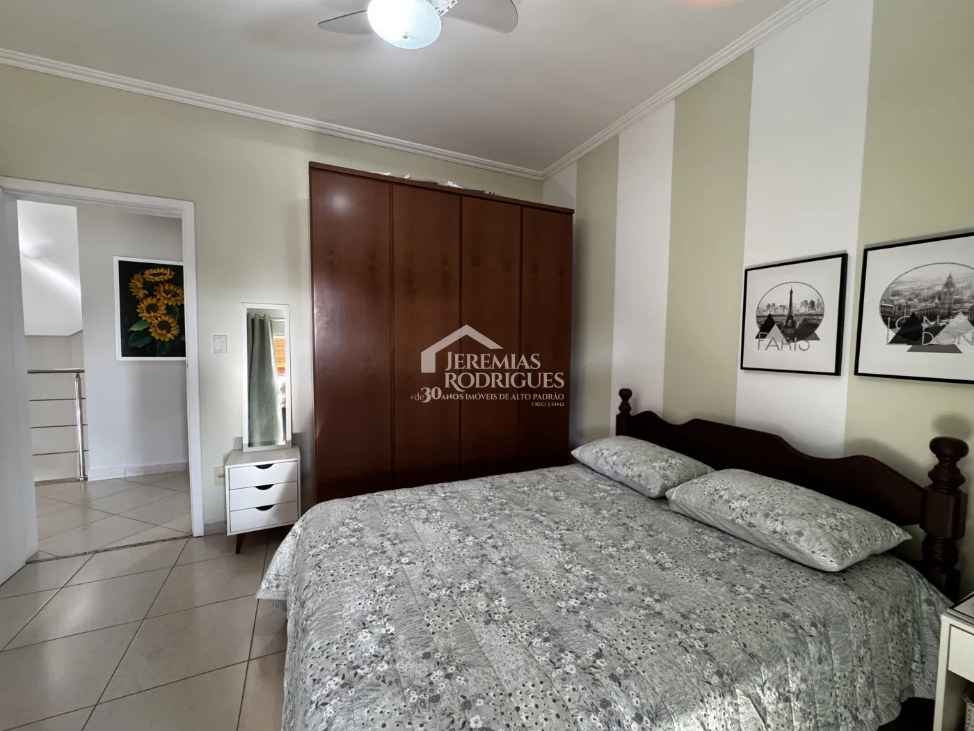 Casa à venda com 3 dormitórios no Condomínio Campos do Conde II em Tremembé/SP