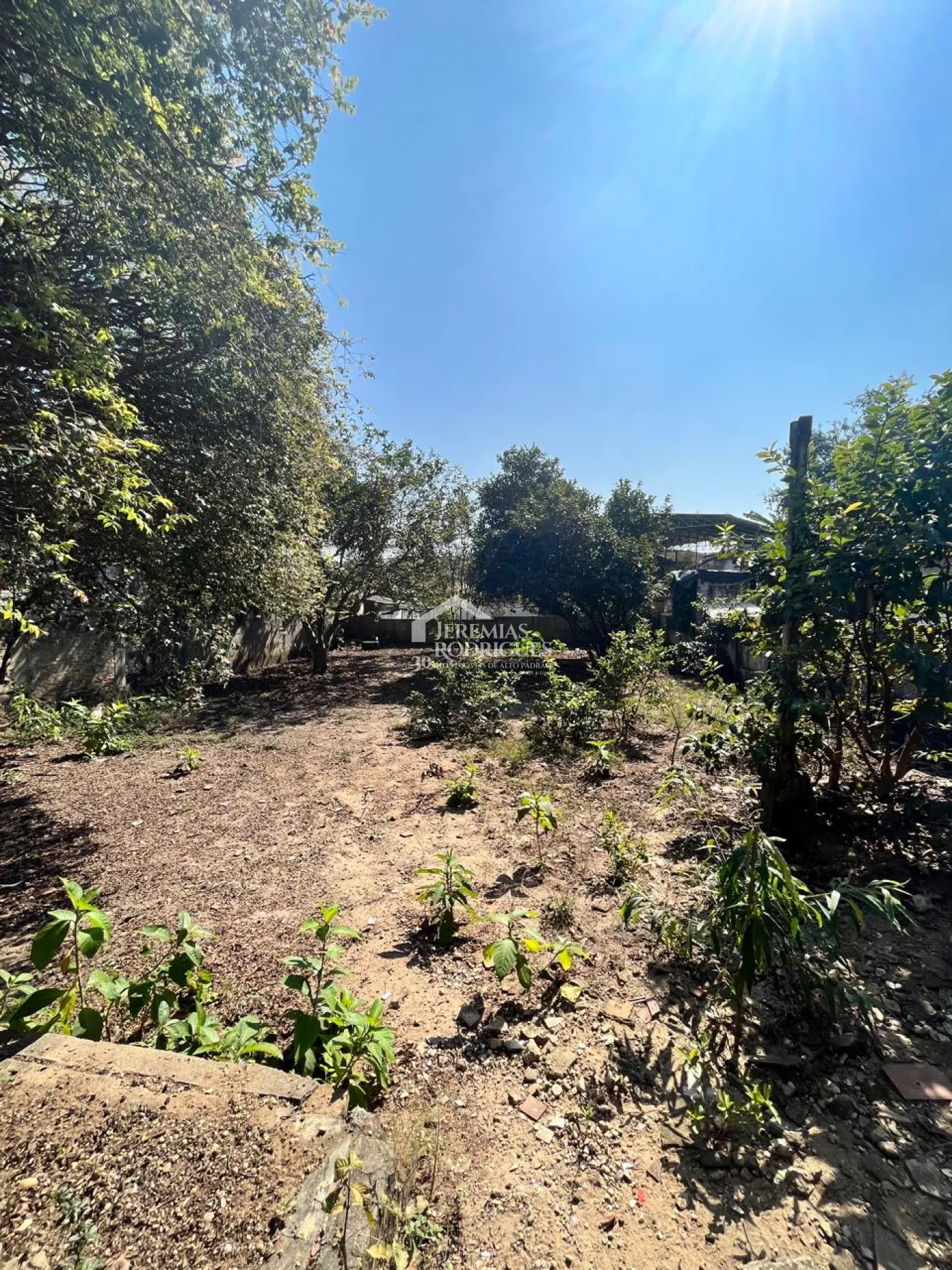 Terreno com 810 m² - Boa Vista - Pindamonhangaba/SP.