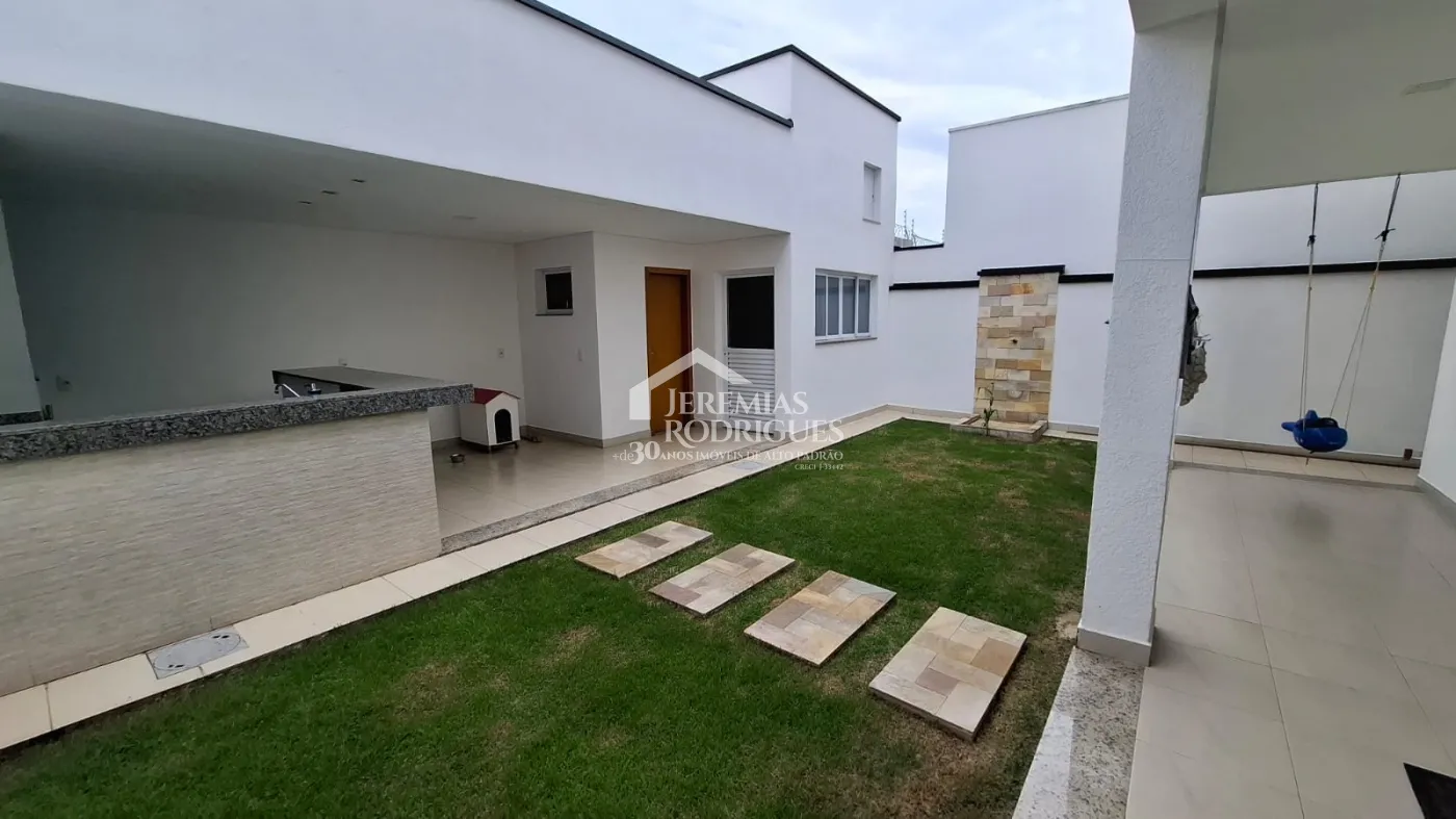 Casa à venda com 3 dormitórios no Condomínio Campos do Conde II - Chambord em Tremembé/SP