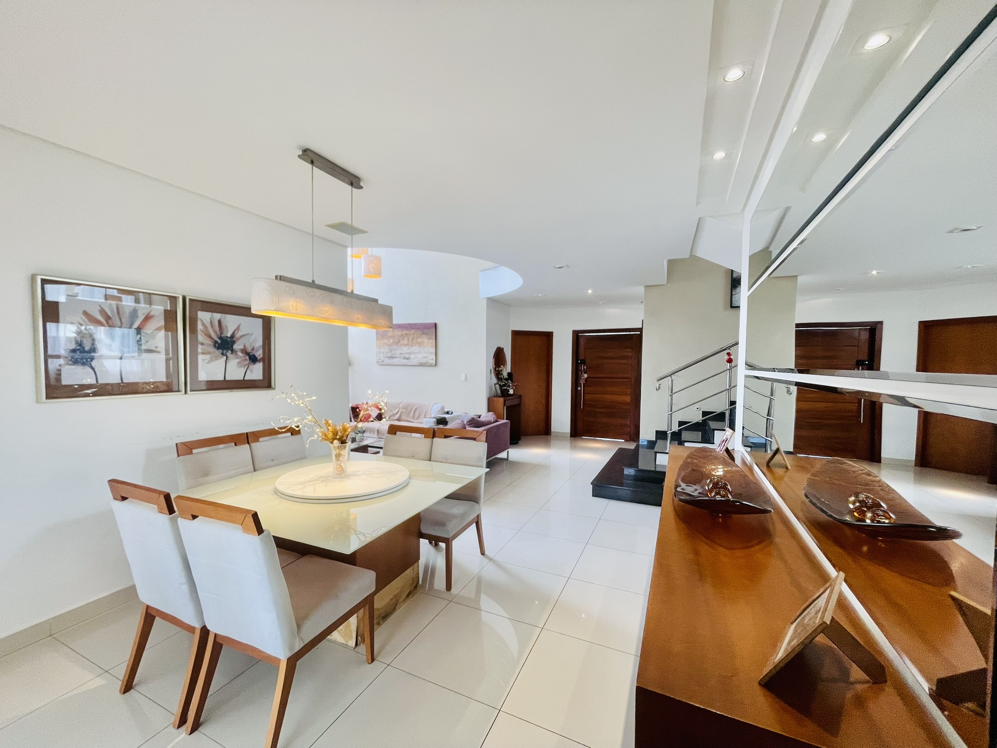 Casa para venda com 4 dormitórios no Condomínio Campos Do Conde I em Tremembé/SP