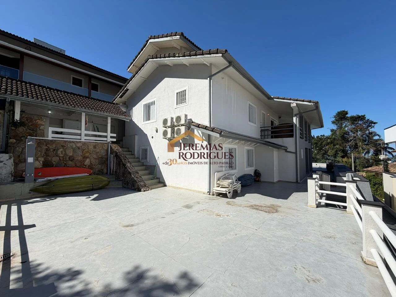 Casa à venda no Condomínio Santa Rita em Ubatuba/SP.