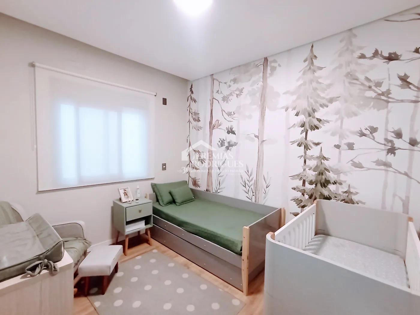 Casa à venda com 5 dormitórios no Condomínio Reserva dos Lagos em Pindamonhangaba/SP.