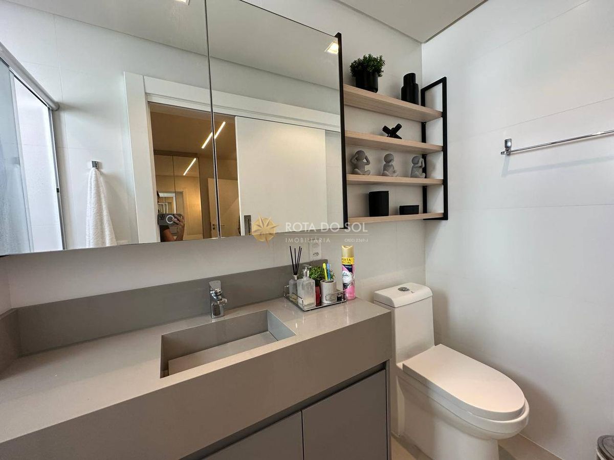 Volo Prime apartamento mobiliado com 3 suítes e 3 vagas na Meia Praia — foto 13