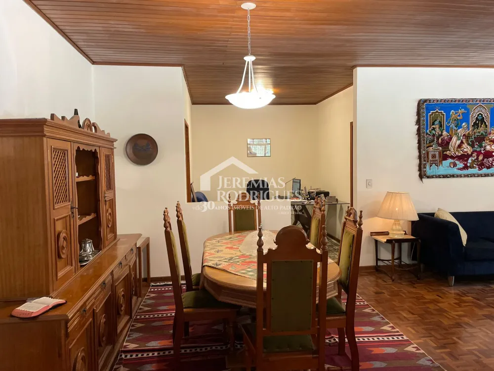 Casa com 5 suítes, 348 m² - Centro - Santo Antônio do Pinhal/SP.