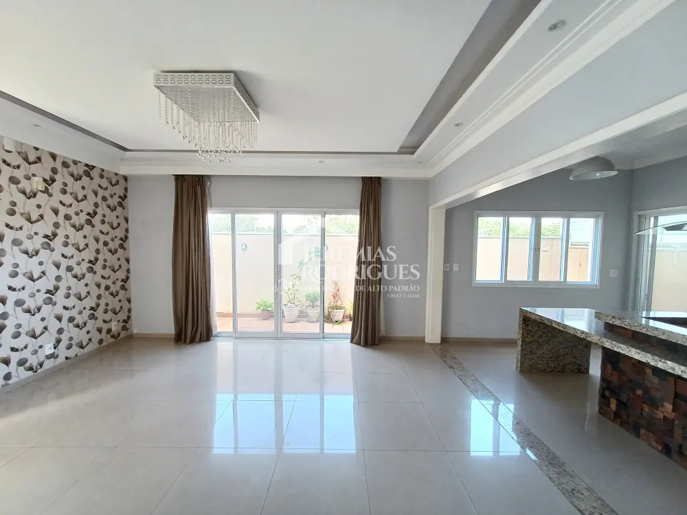 Casa à venda por R$ 999.000,00 - Pindamonhangaba/SP