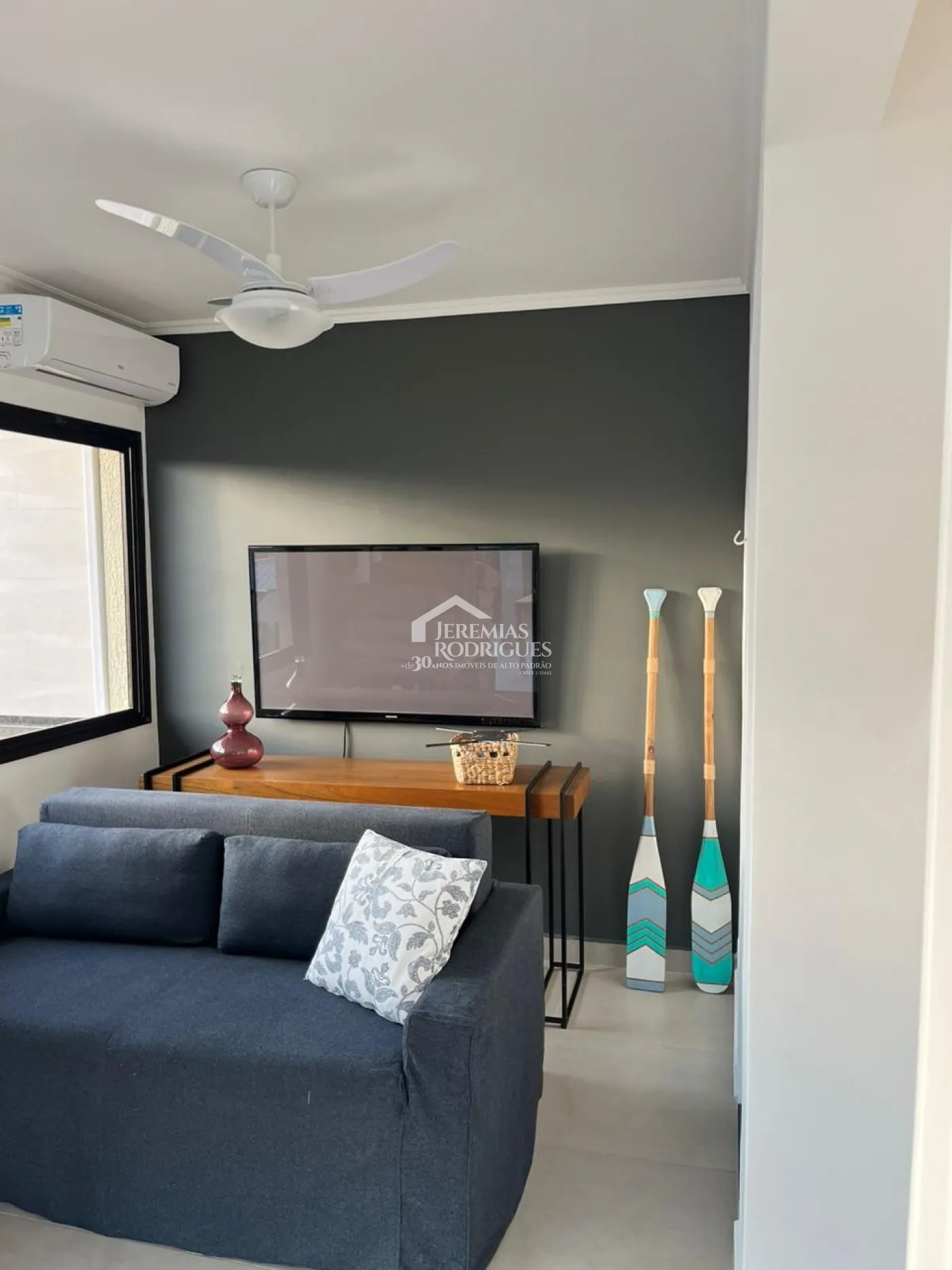 Apartamento duplex à venda com 3 dormitórios, 194 m² no Condomínio Lauro Rezende em Ubatuba/SP.