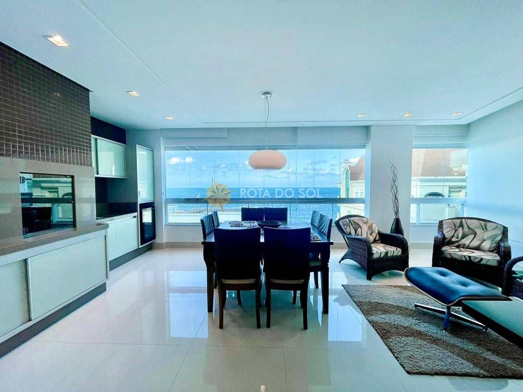 Beira Mar Apartamento Vista Mar 4 Suítes na Meia Praia — foto 1