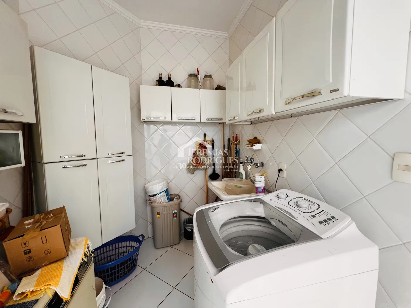 Casa com 4 dormitórios, 305 m² - Condomínio Taubaté Village - Taubaté/SP.