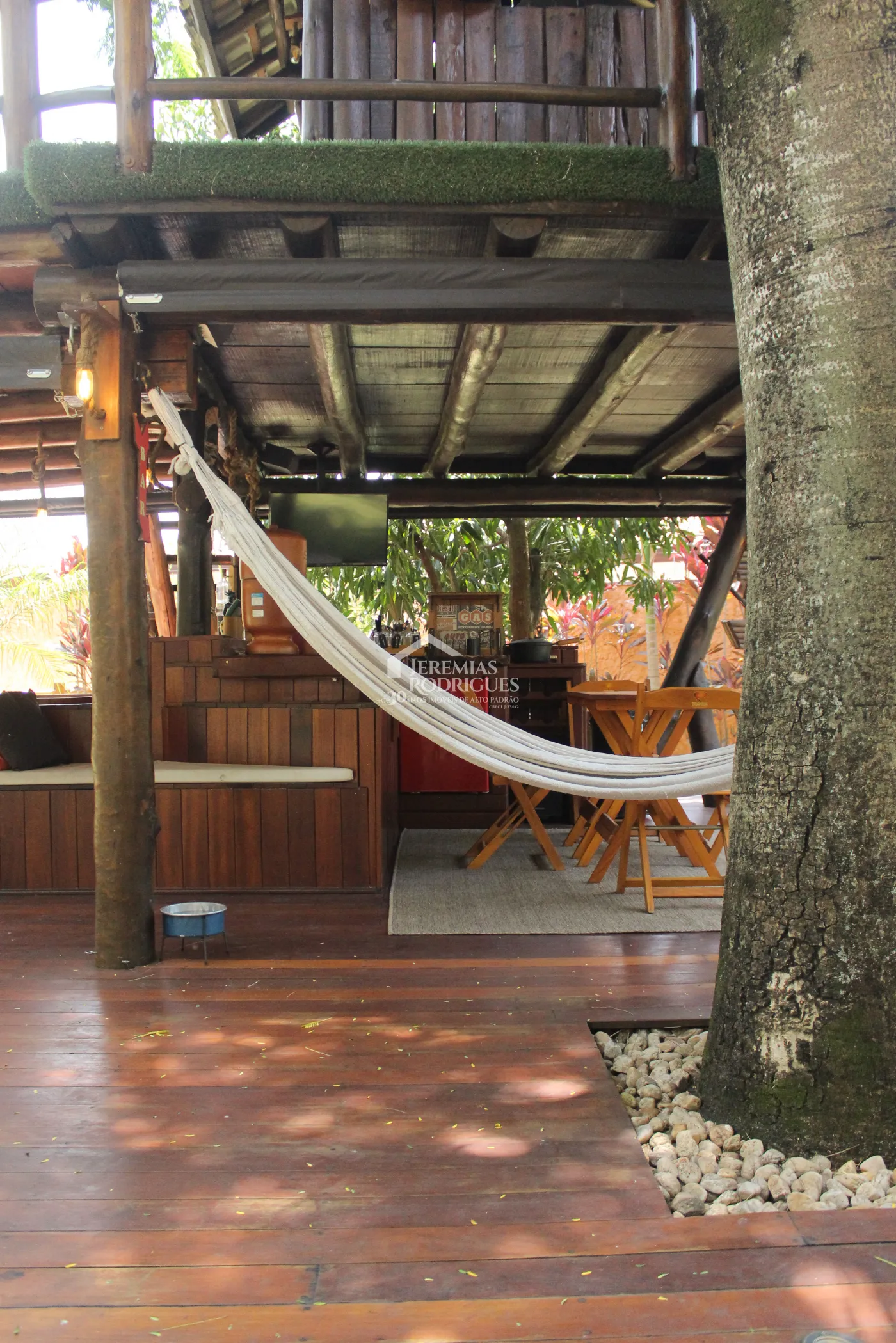 Casa para venda e locação com 5 dormitórios no Condomínio Taubaté Village em Taubaté/SP.