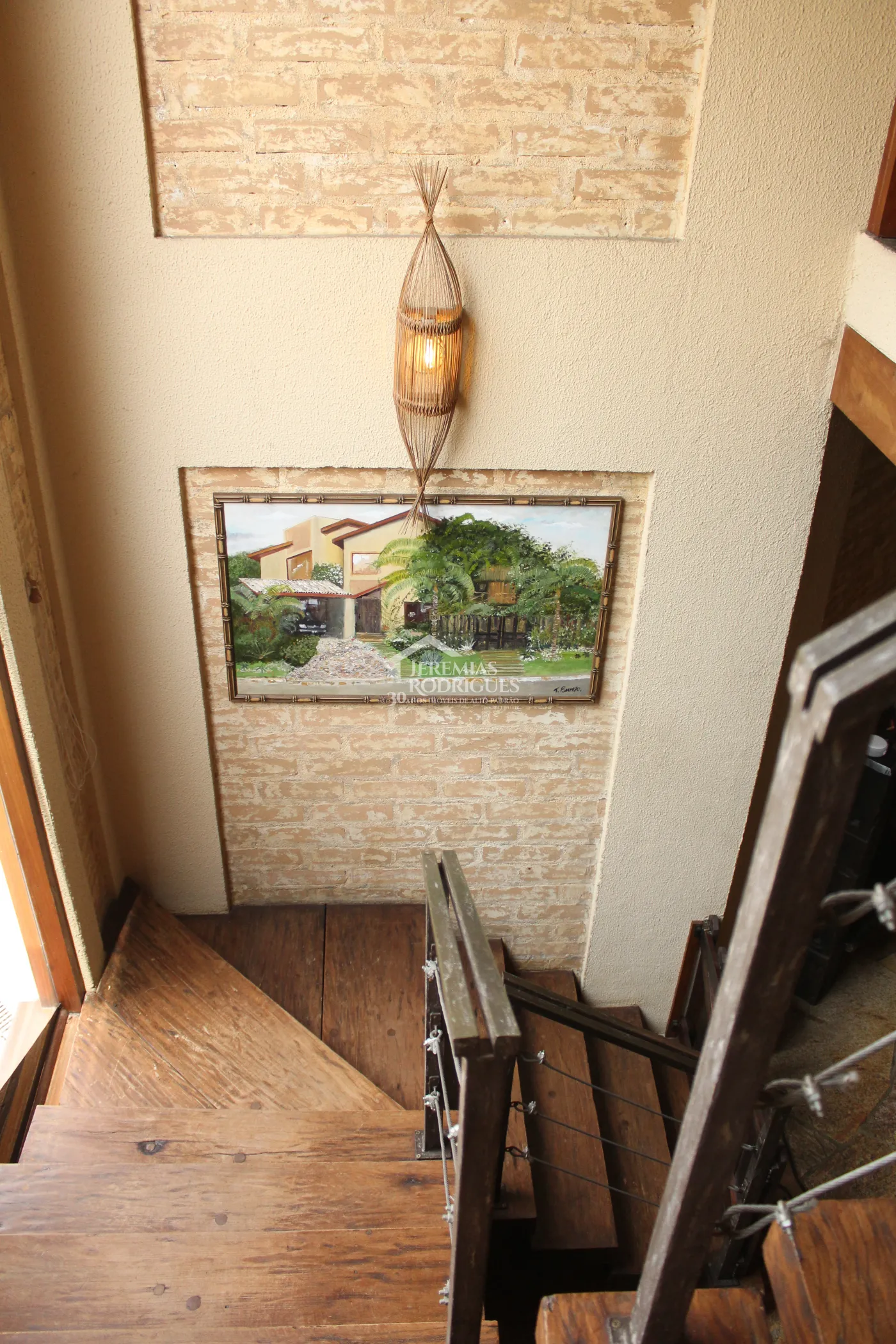 Casa para venda e locação com 5 dormitórios no Condomínio Taubaté Village em Taubaté/SP.