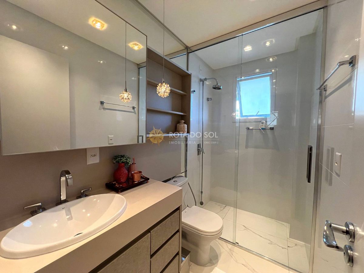 =Vogue Home Apartamento Quadra Mar 4 Suítes Meia Praia Itapema SC