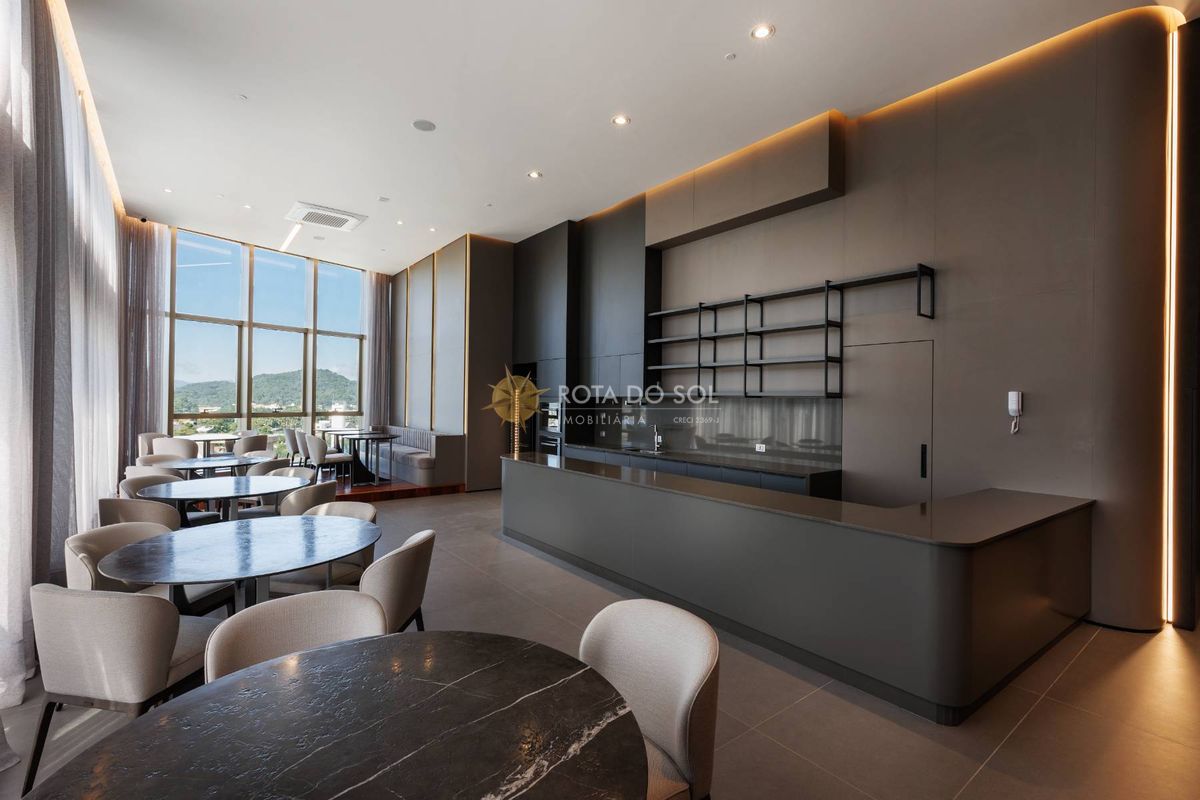 Yachthouse Apartamento Alto Padrão 4 Suítes no Centro de Balneário Camboriú SC