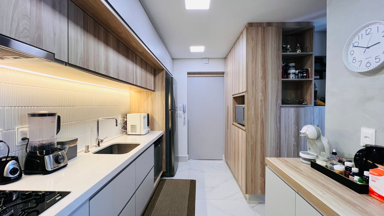 Apartamento à venda com 3 dormitórios, 109 m² no Condomínio Lucca em Taubaté/SP.