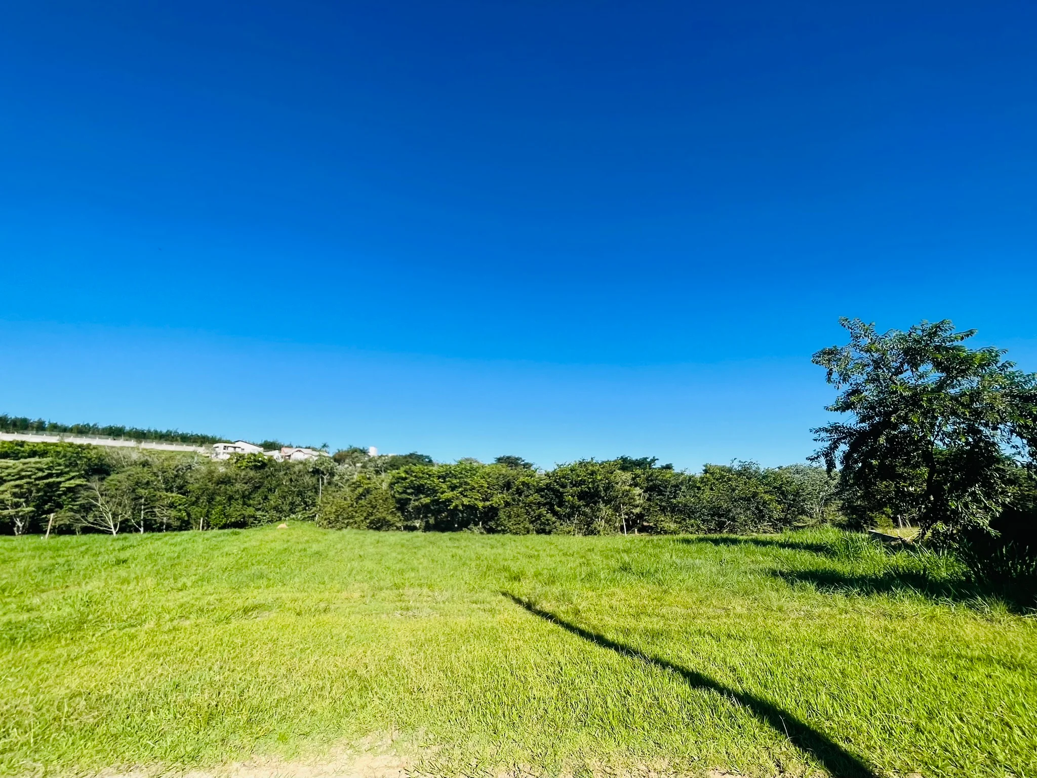 Terreno à venda com 1.500 m² no Condomínio Village da Serra em Tremembé/SP