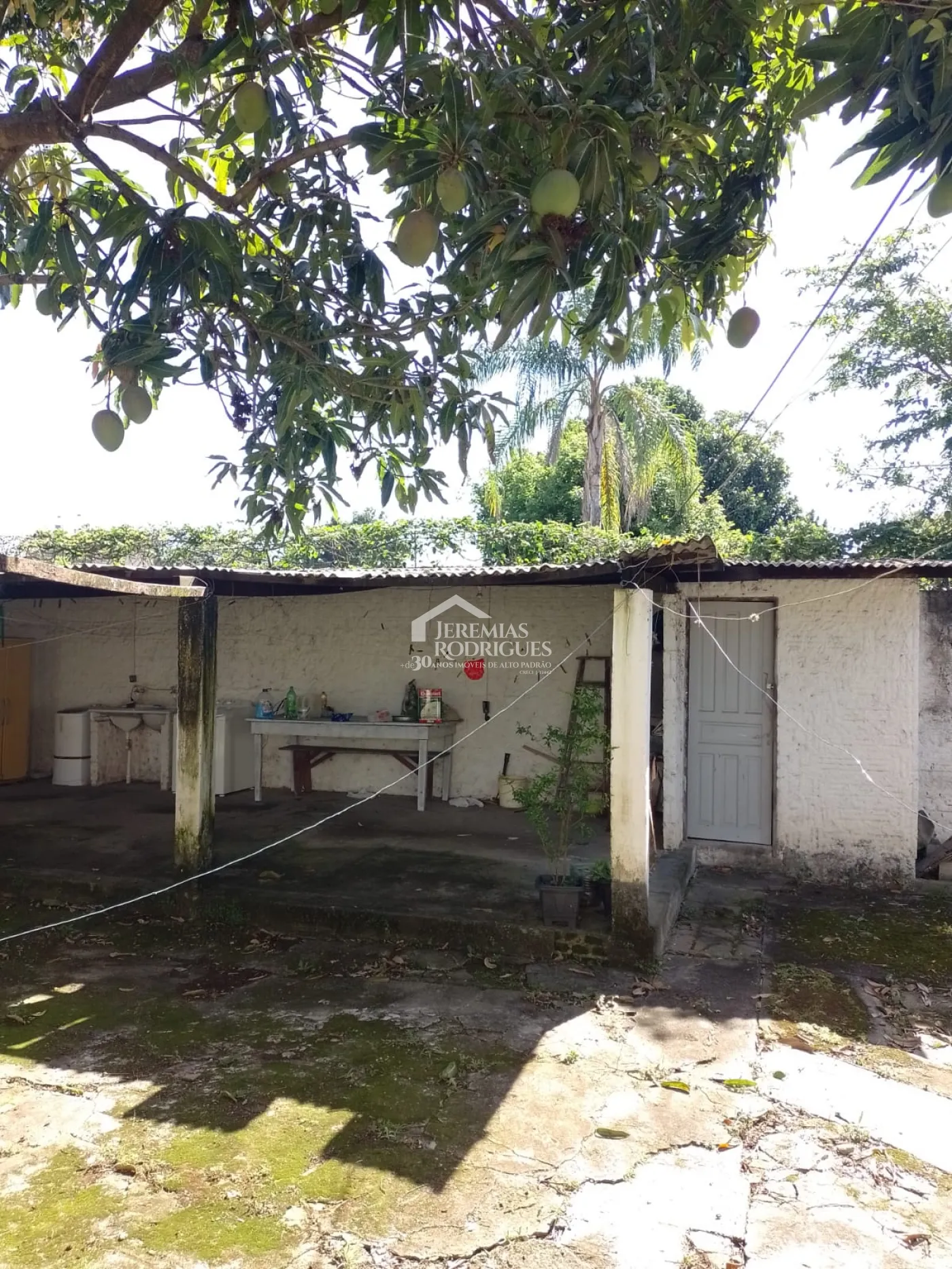 Casa com 5 dormitórios, 298 m² -  São Benedito - Pindamonhangaba/SP