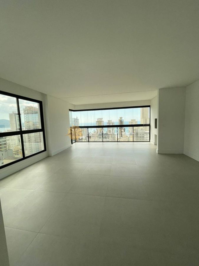 Dom Benedito Apartamento 3 Suítes à Venda Meia Praia Itapema SC