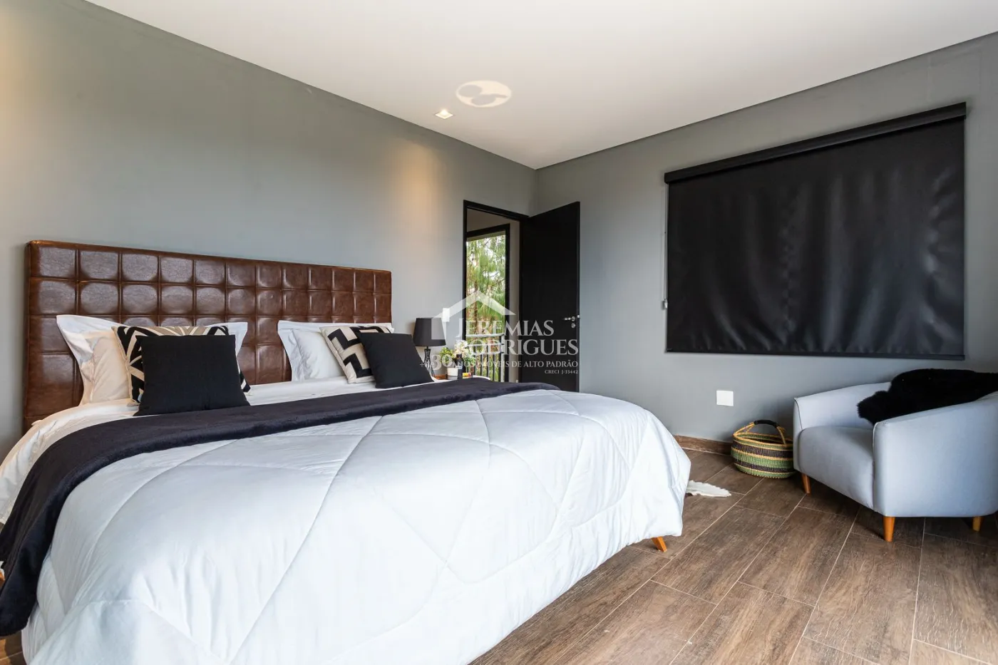 Casa para venda com 5 dormitórios no Residencial Estrelas da Mantiqueira em Campos do Jordão/SP