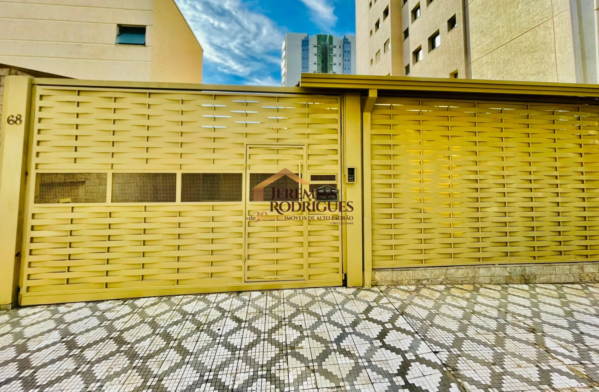 Casa para locação e venda no Centro em Taubaté/SP. — foto 44