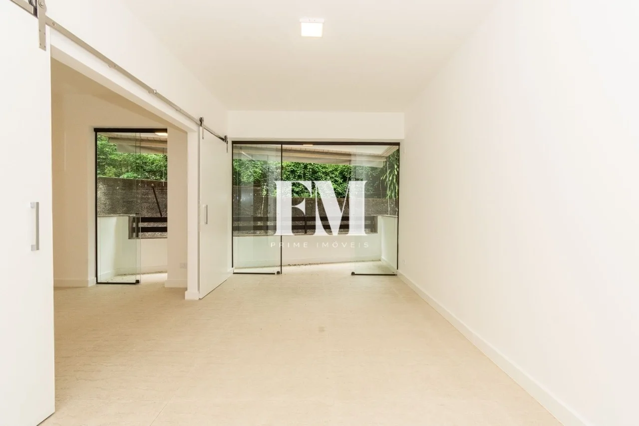 Humaitá | Rua Macedo Sobrinho | 2 Suítes | 97m² com Varanda, Vista Verde e 2 Vagas - foto 2