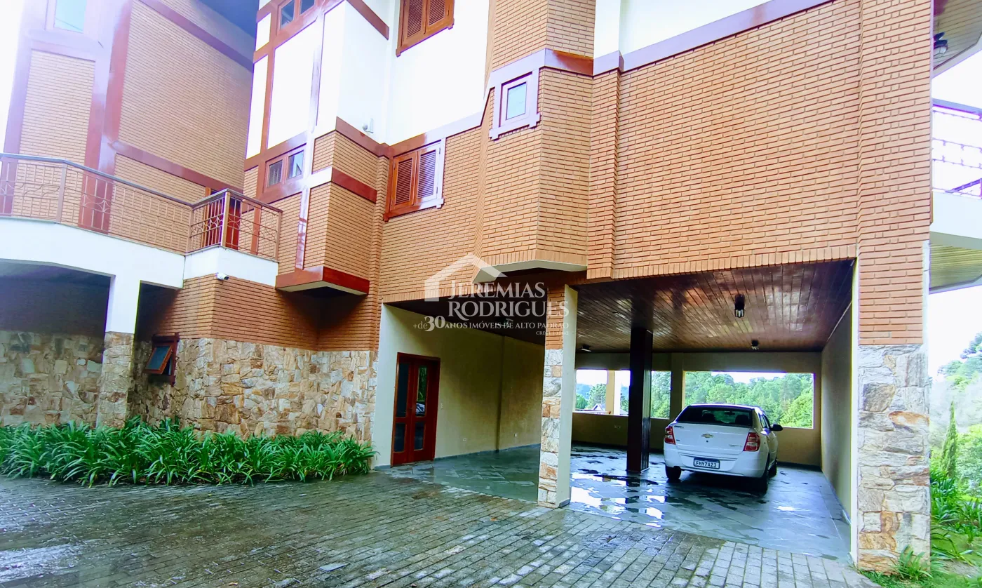 Apartamento para venda com 4 dormitórios no Edifício Solar Bela Vista em Campos do Jordão/SP