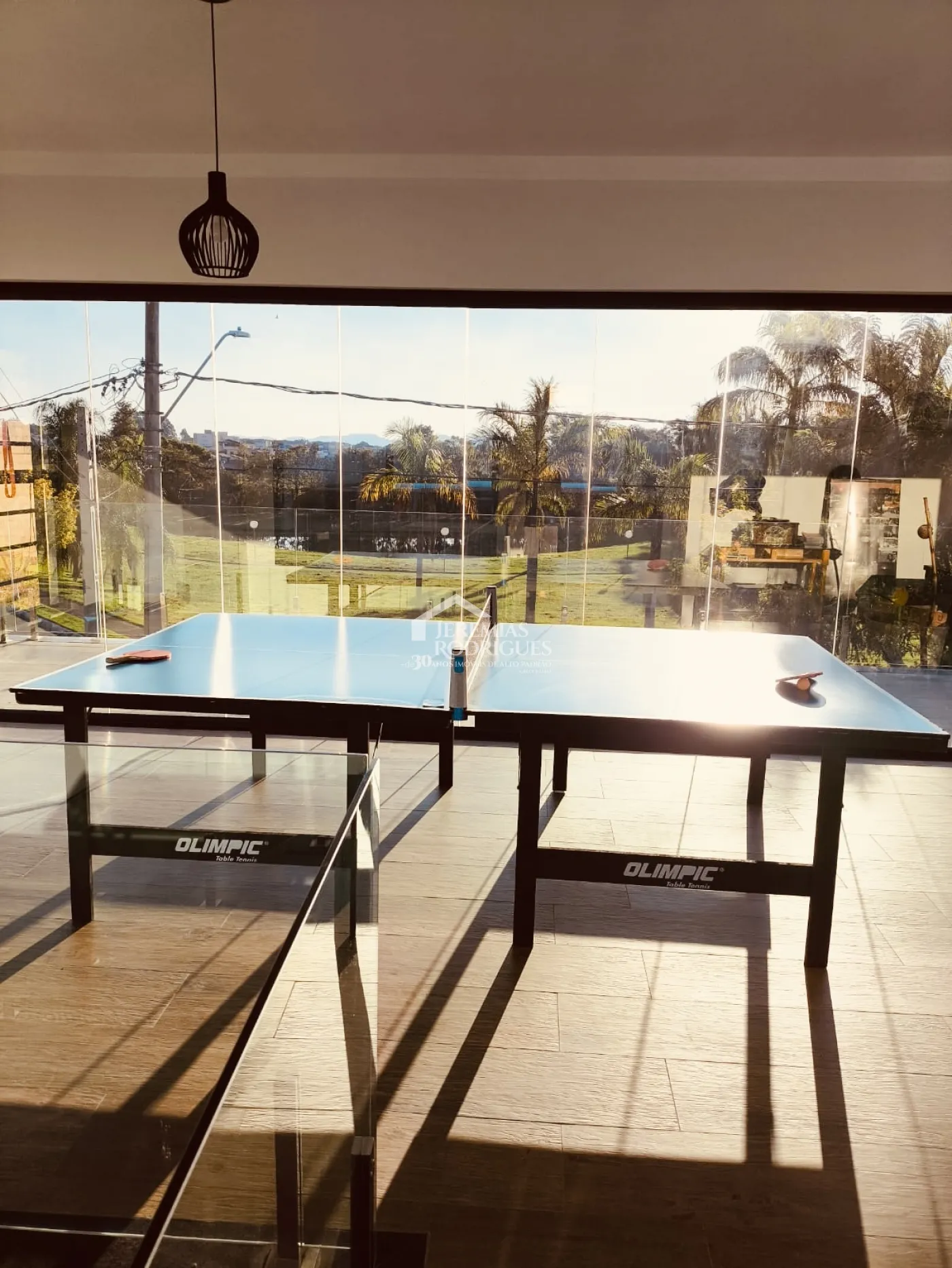 Casa com 3 dormitórios no Condomínio Residencial Verdes Vales em Taubaté/SP.