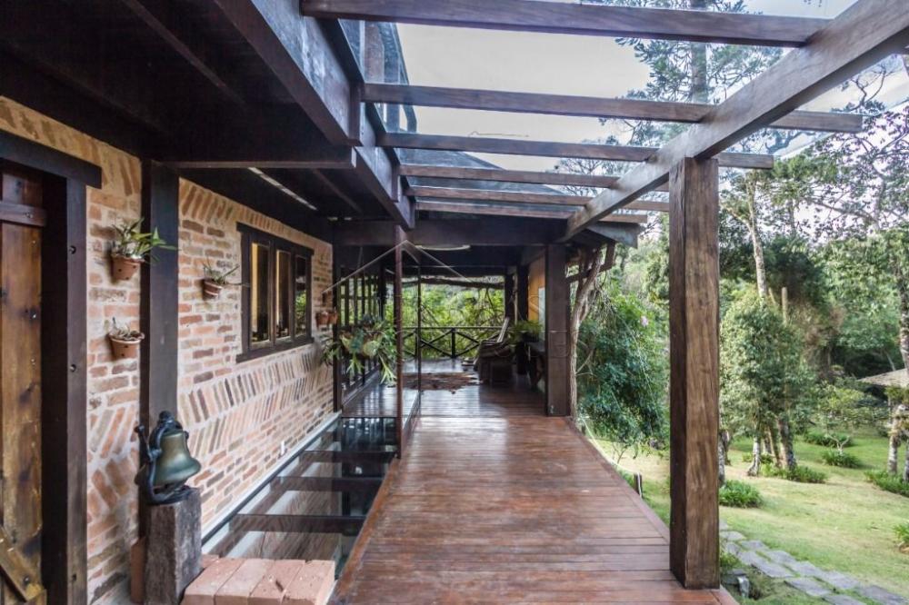 Casa com 3 quartos, 630 m², à venda por R$ 6.500.000- Condomínio Pedra de Fogo - Campos do Jordão/SP