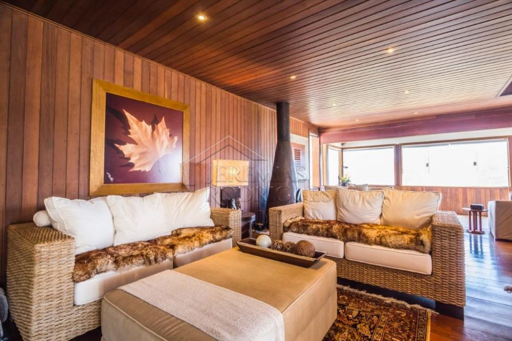 Casa à venda por R$ 6.350.000,00 - Campos do Jordão/SP