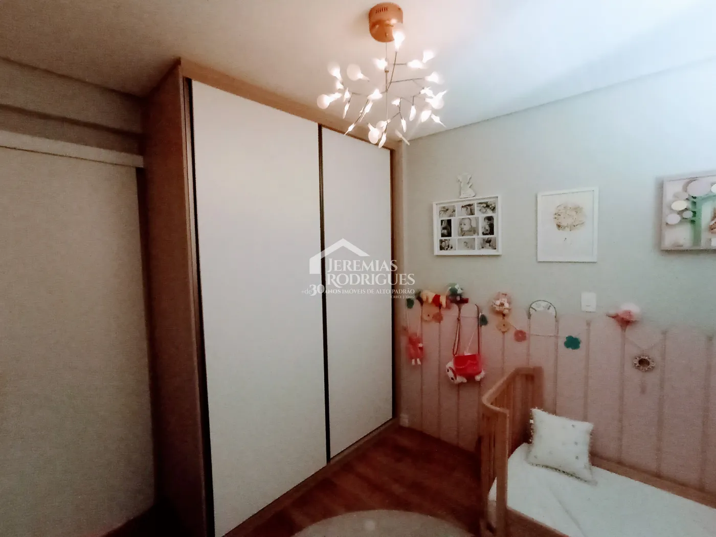 Apartamento à venda com 3 dormitórios no Edifício Jabuticabeiras em Taubaté/SP