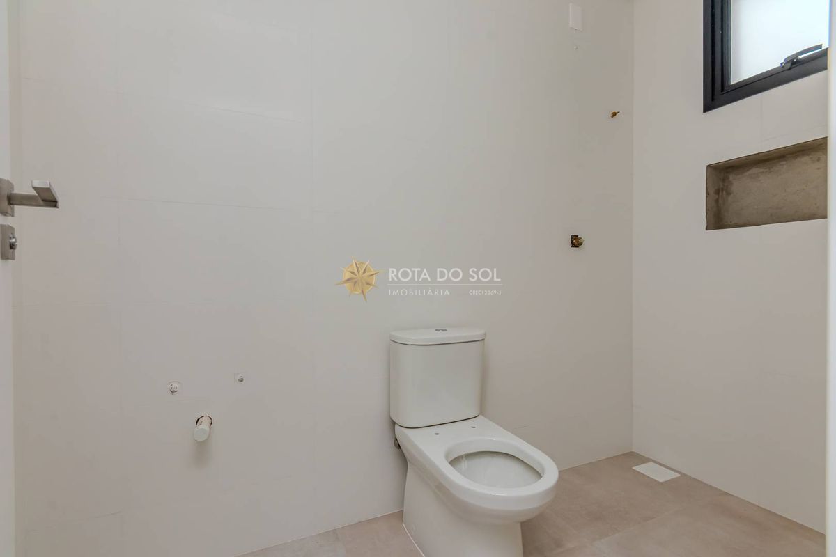 Fiori Del Mare Apartamento 3 Suítes e 2 Vagas em Meia Praia Itapema SC
