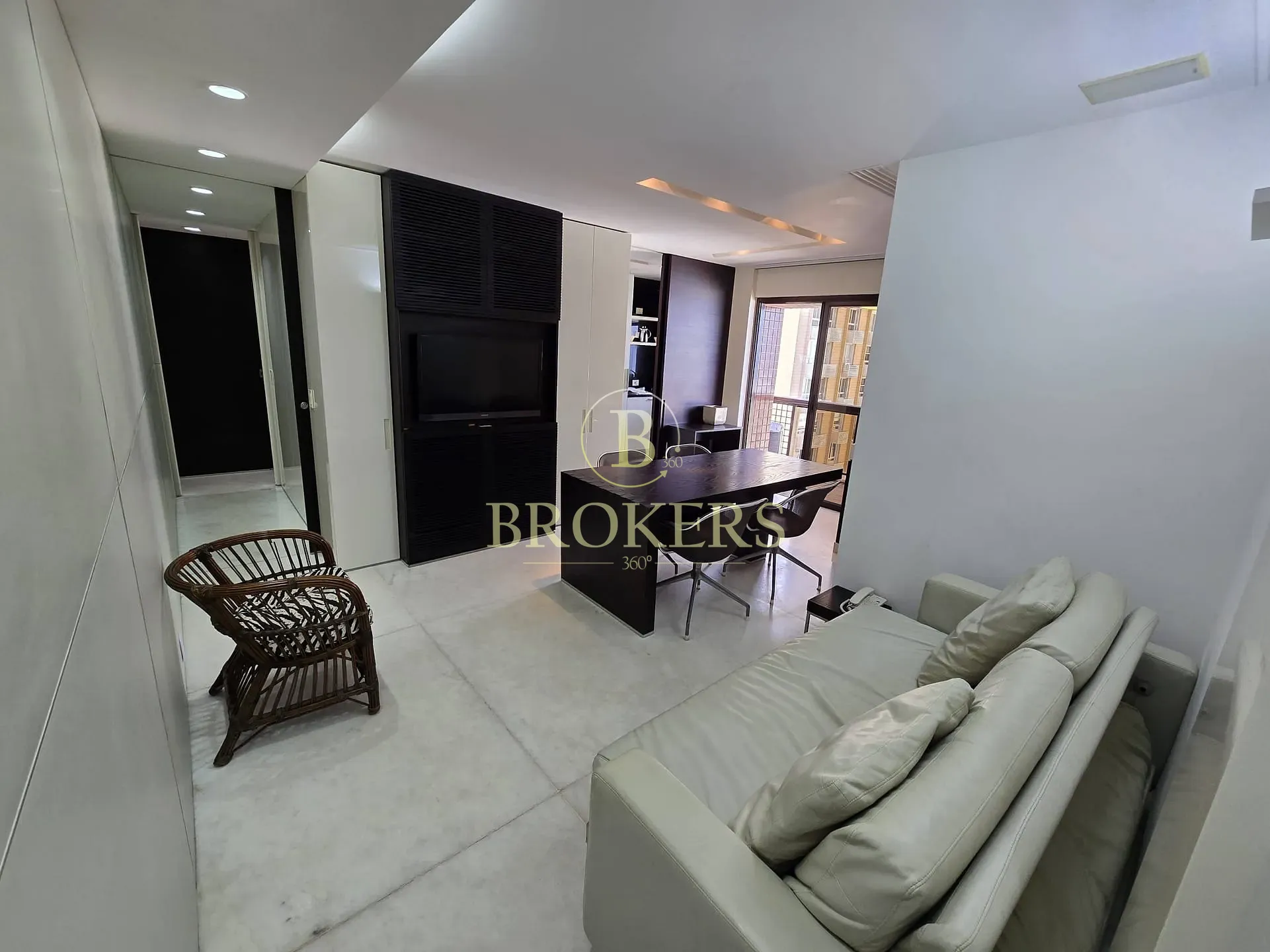 Apartamento vista mar para locação, Ipanema, Varanda, 2 quartos / 1 suíte - 2 vagas - 90m²