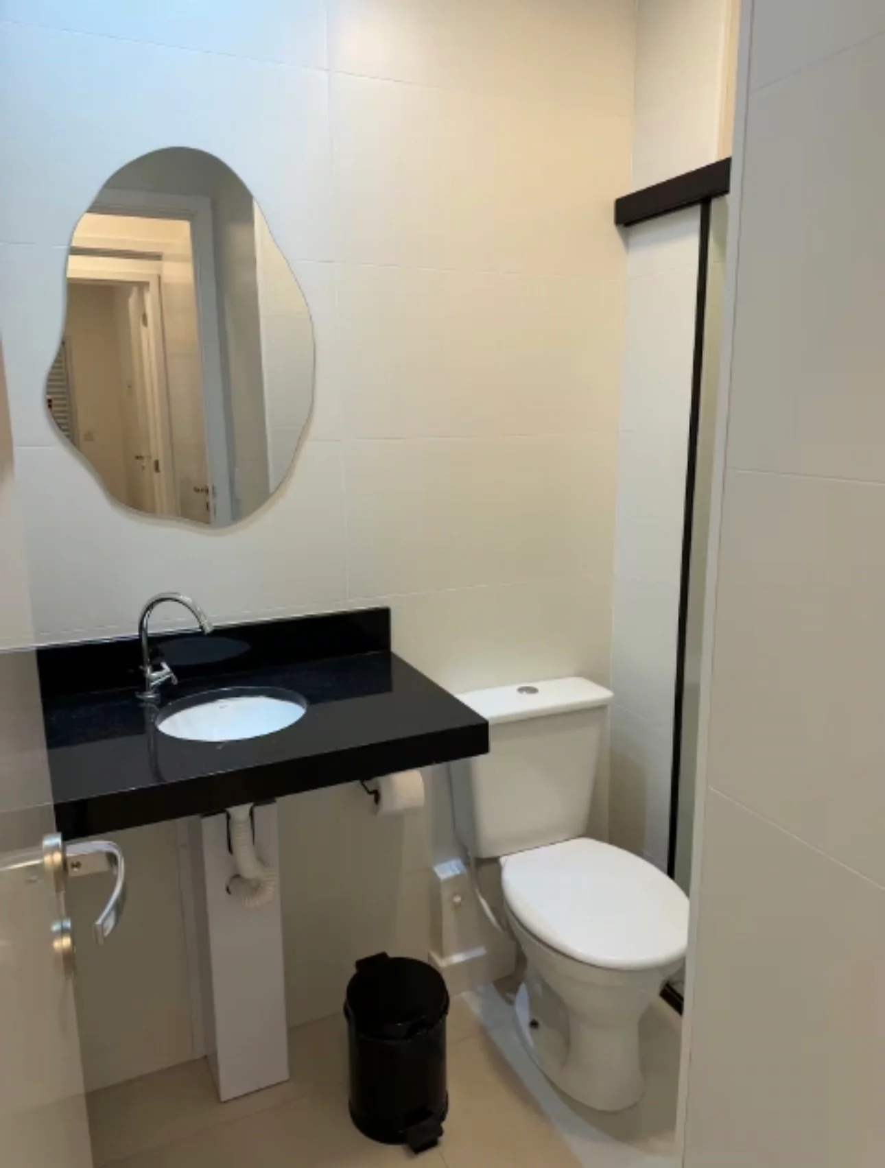Apartamento à venda com 2 suítes no Condomínio Cian em Ubatuba/SP. 
