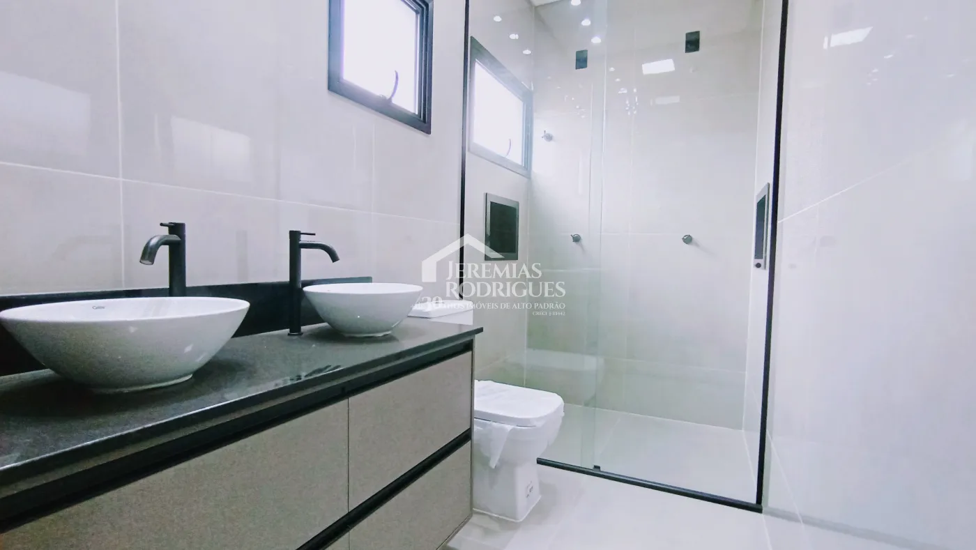 Casa à venda com 3 dormitórios no Condomínio Pérola do Vale em Tremembé/SP.