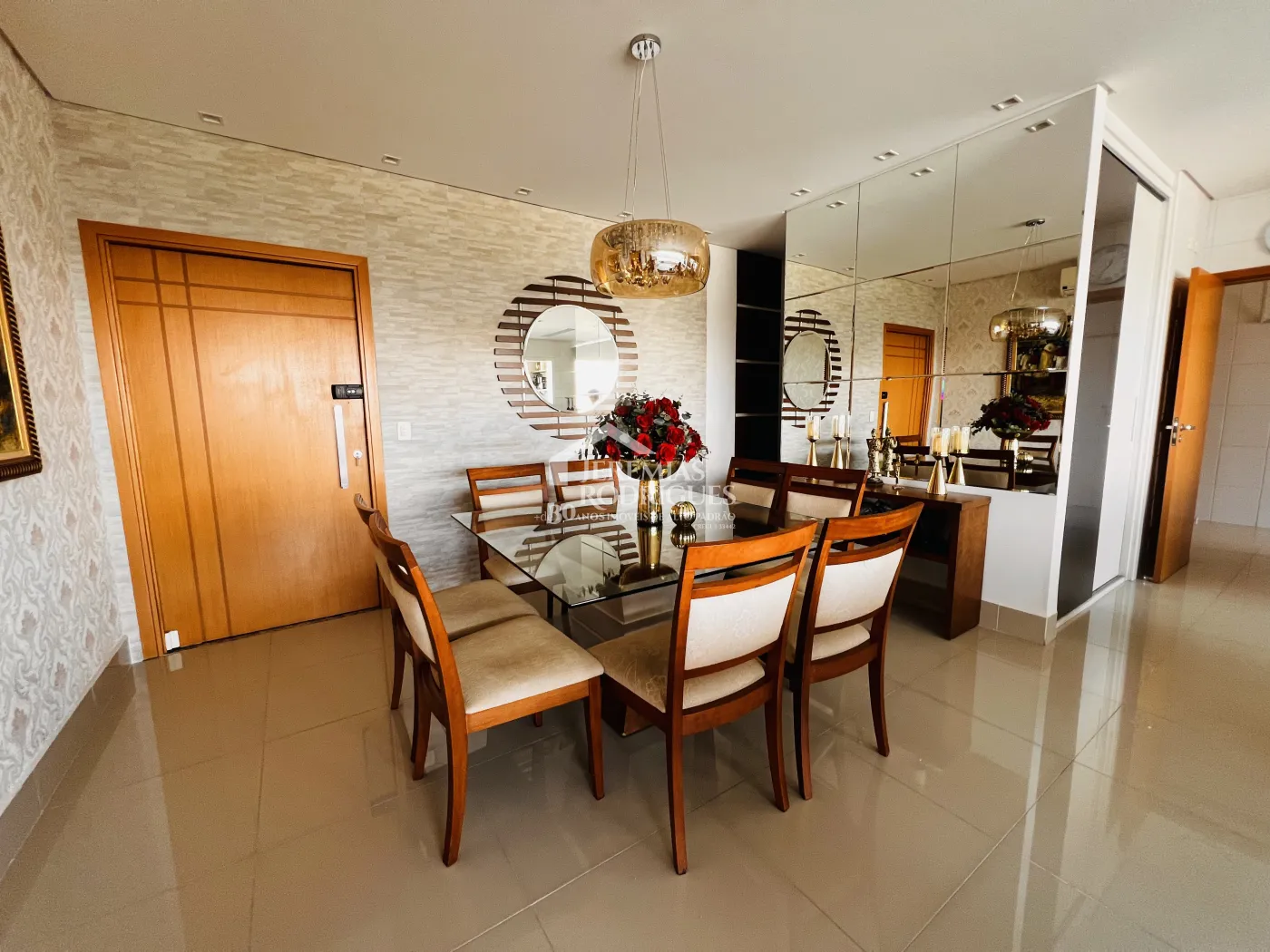 Apartamento para venda com 3 suítes no Condomínio Residencial Renaissance em Taubaté/SP