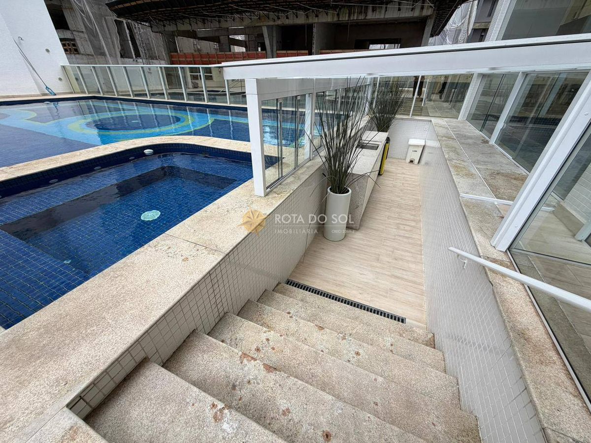 Apartamento Mobiliado 4 Suítes à Venda Meia Praia Itapema SC